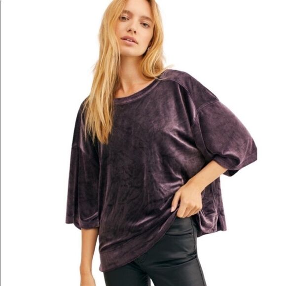Free People Tops - FREE PEOPLE We The Free- Valerie Crushed Velvet Low back Top